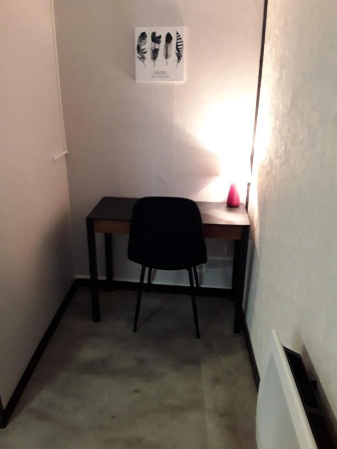 La Chambre D'A Cote Doulezon エクステリア 写真